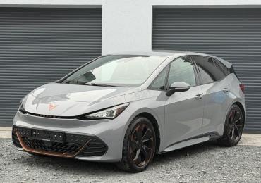 CUPRA BORN 62kwh 150KW KAMERA VYHŘEV 112tkm m2022