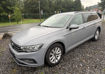 VW PASSAT B8.5 2.0TDI 110KW TAŽNÉ KAMERA 128tkm m2024